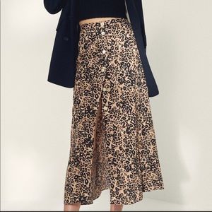 Aritzia Wilfred Amelie Midi Skirt